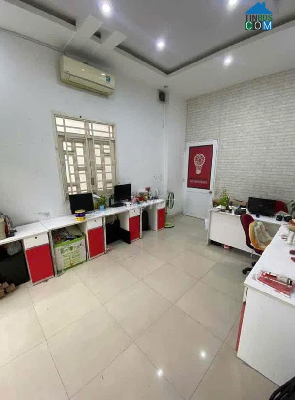 Ảnh Cho thuê mặt bằng làm văn phòng, mở lớp học, mở shop ở Quận 4 0