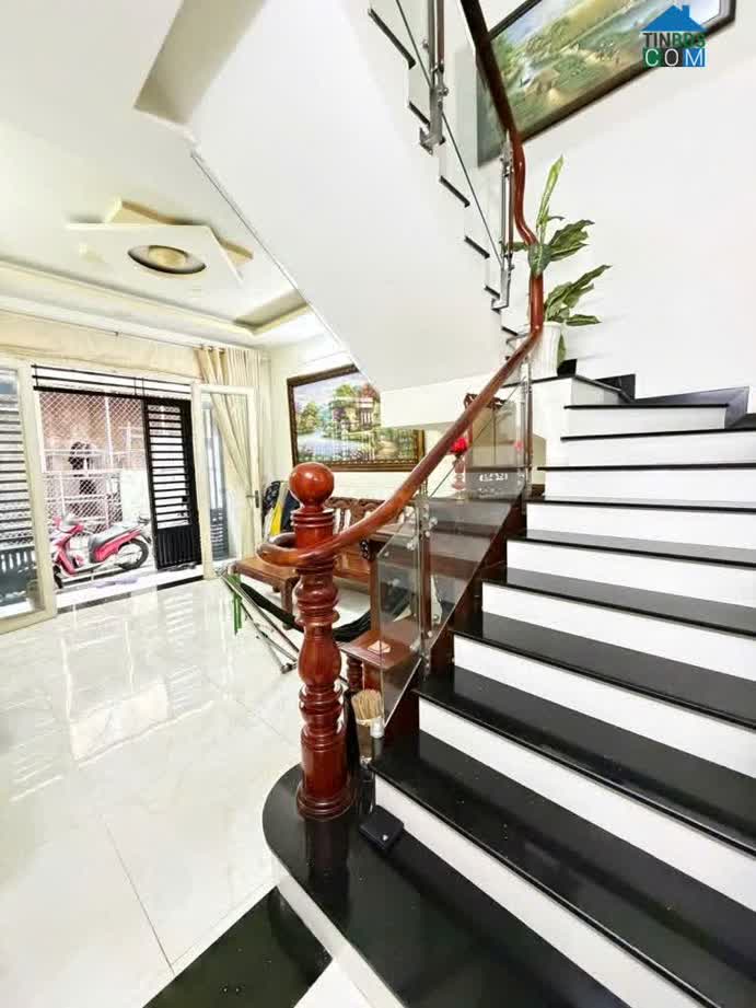 Ảnh Tân Phú – Ngay Văn Cao – Sát Mặt Tiền – 2 Tầng Mới Đẹp = 4 X11m- Nhỉnh 5 Tỷ Xíu Nhà Ngay Chợ Tân... 0