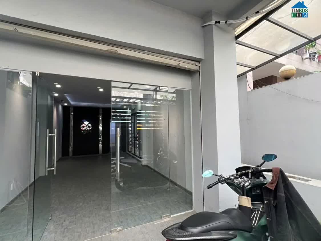 Ảnh Độc Quyền: Cho Thuê Nhà 39 Trần Khánh Dư, Tân Định, Quận 1. DT 100M 3 Lầu. Lh:0937133343. 0