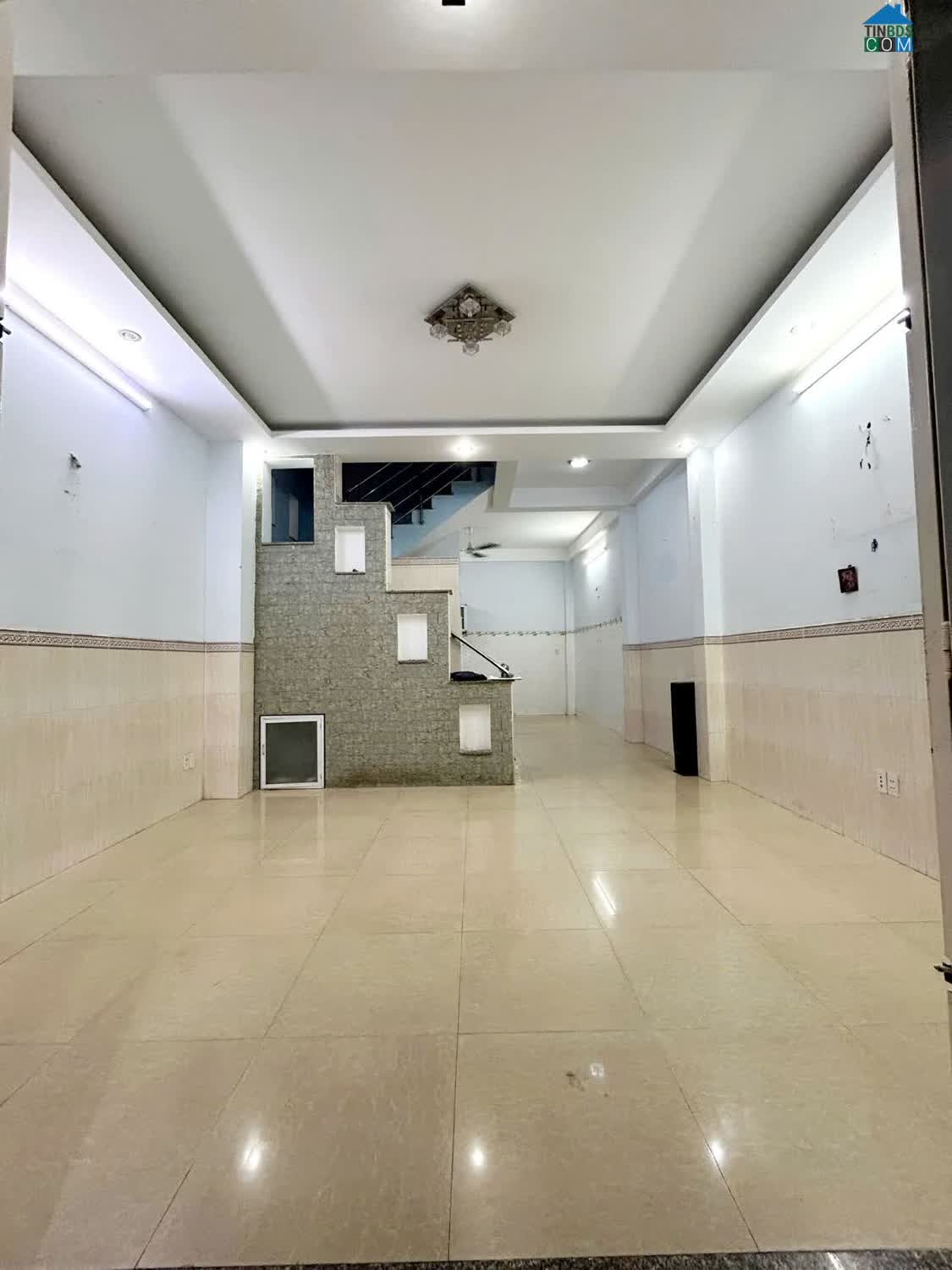 Ảnh Đường Phạm Văn Hai, TÂN BÌNH, SÀI GÒN. 60m2, 2 tầng 5 m x 12 m. Nhỉnh 6 tỷ. 0