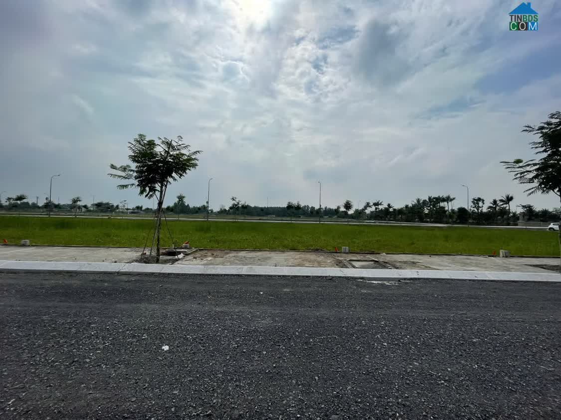 Ảnh Đất Nền Ngay Trung Tâm Hành Chính Thủ Thừa Chỉ Hơn 18triệu/m, Sổ Hồđất Nền Ngay Trung Tâm Hành... 0