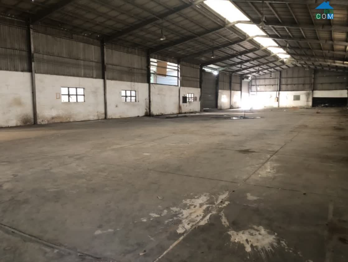 Ảnh Cho thuê kho xưởng 1100m2 Ql1A An Phú Đông Quận 12 0