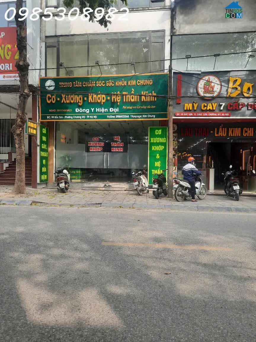 Ảnh Bán nhà 3 tầng mặt phố Ngọc Hoà, Thị trấn Chúc Sơn, DT 147,3m2, giá 2x tỷ, đẹp, nhiều tiện ích 0