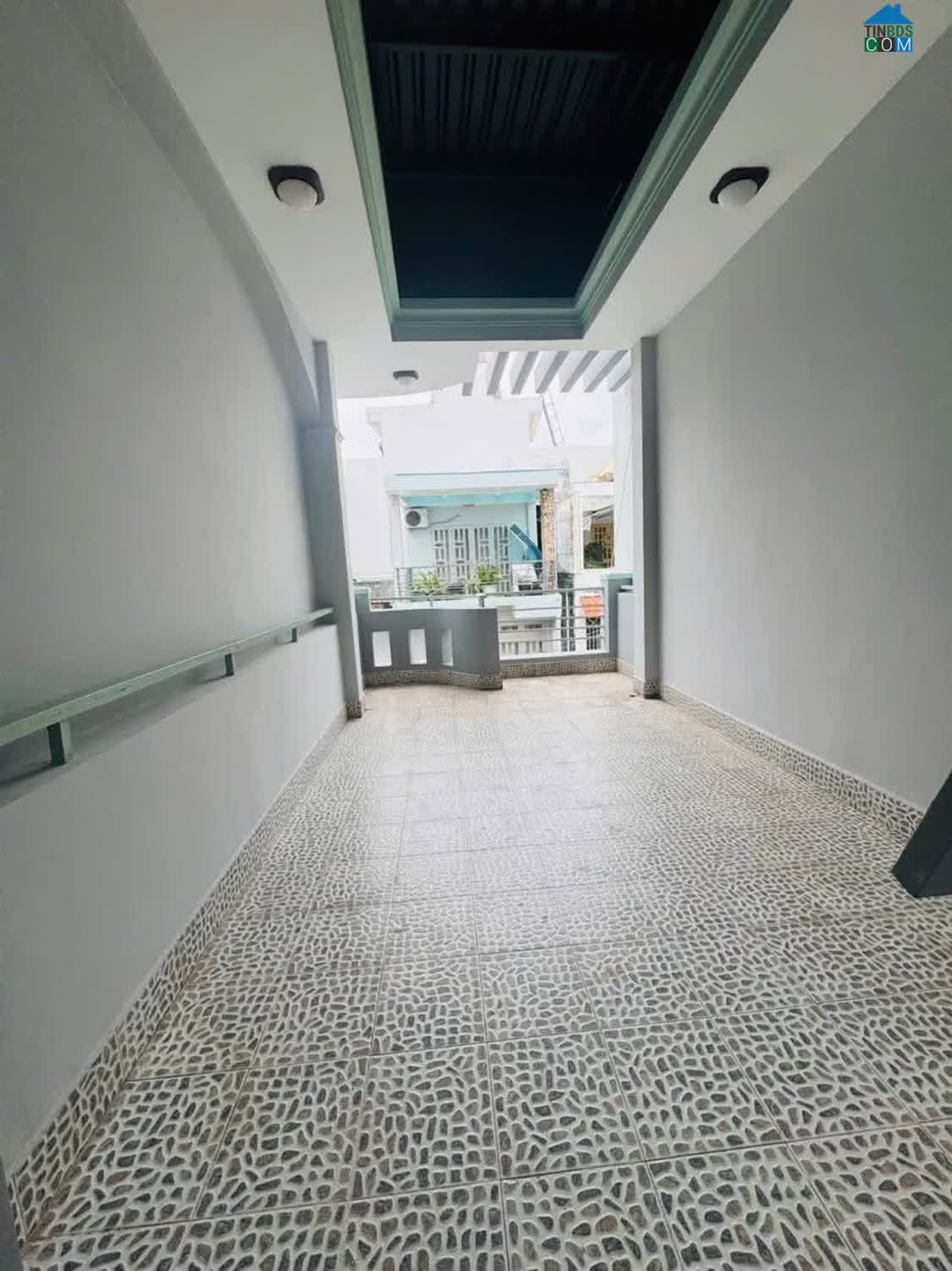 Ảnh Tân Bình, khu Vip Bàu Cát, vị trí cực đẹp, xe hơi ngủ trong nhà 0