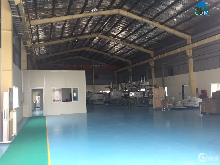 Ảnh Cho Thuê Nhà Kho 550M2 Đường Trường Sơn, Giá Rẻ Chỉ 25 Triệu 0