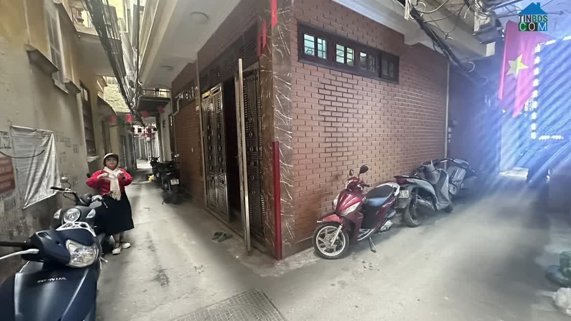 Ảnh Nhà quận Tây Hồ, Hà Nội Giá 12 Tỷ Gần Chợ Bưởi Phù Hợp Làm Chung Cư Mini. Mật tiền 5,8 m 0