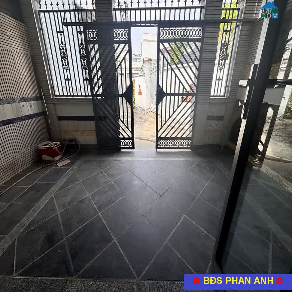 Ảnh Có một căn nhà phố khá "hiền" tại trung tâm Thủ Đức | Ngang 5 m | Mới xây ở ngay , chỉ có 5 đồng. 0