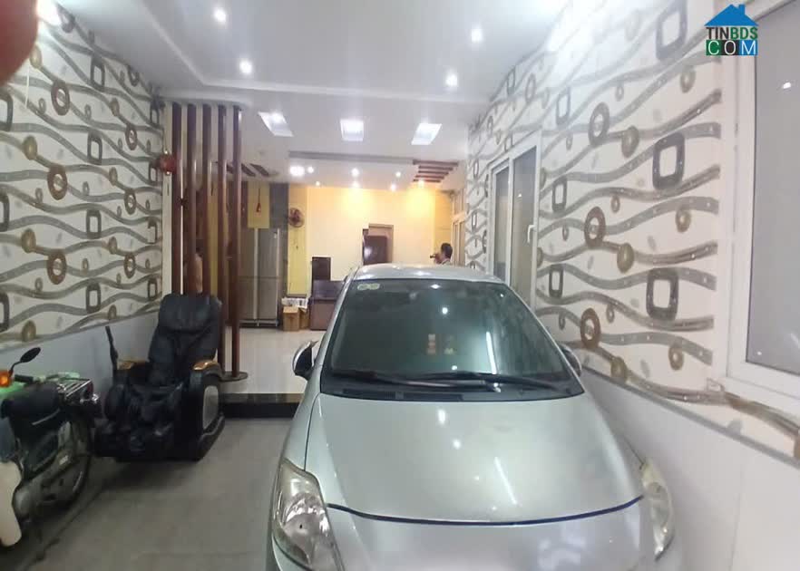 Ảnh Bán nhà HXH hạ chào 1,7 tỷ, Cộng Hòa, Phường Tân Sơn Nhất, TP HCM, 73m2, 3 tầng, nở hậu. 0