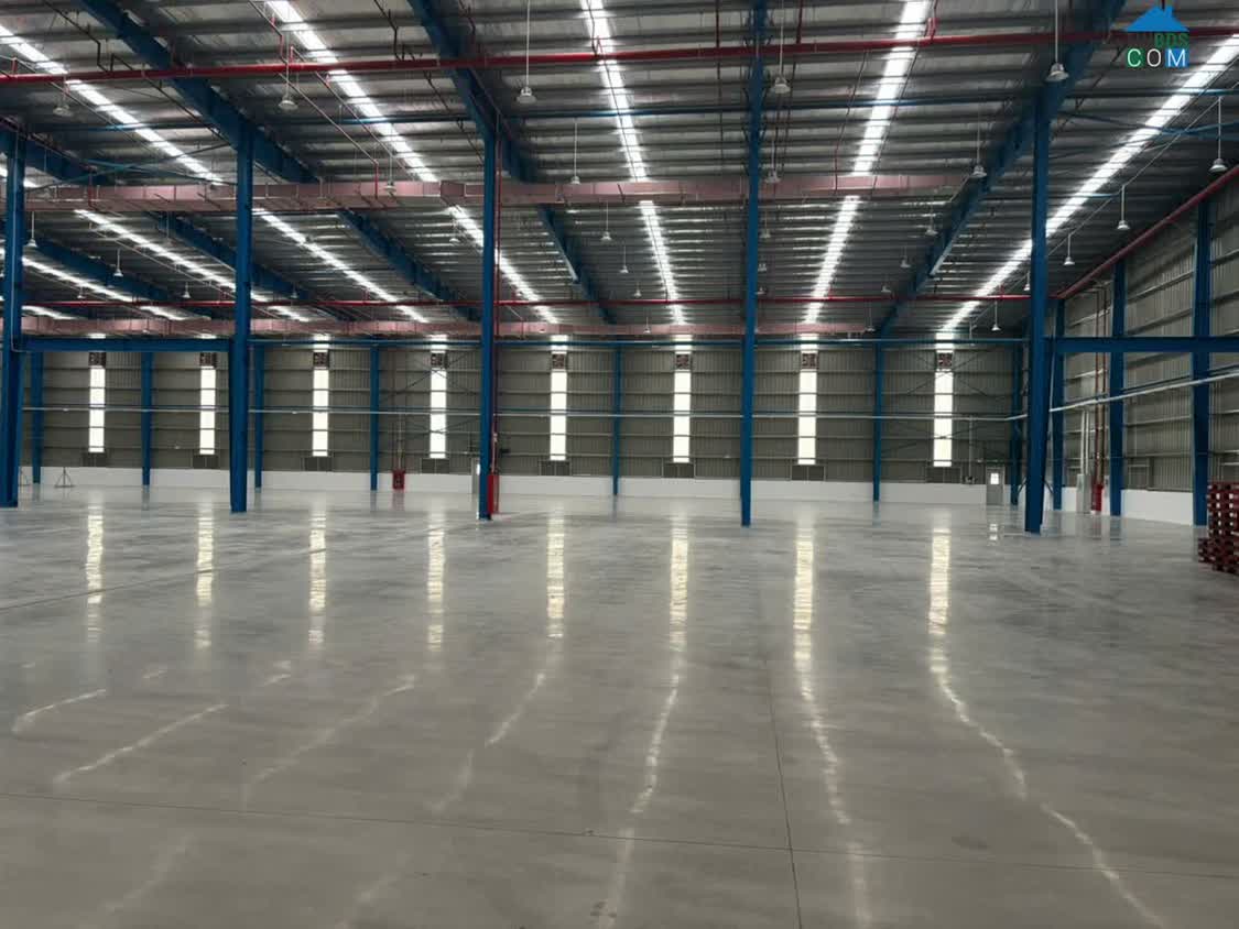 Ảnh Cho Thuê 2.500m2 Kho Xưởng Mới Tại Quang Minh - PCCC Tự Động 0