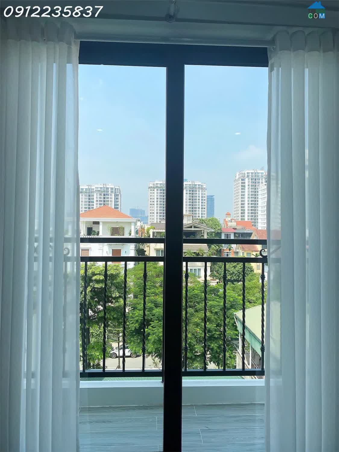 Ảnh Cho thuê căn hộ cao cấp (1 ngủ + 1 khách) tại Lạc long Quân - Tây hồ, DT 41-43m2 0