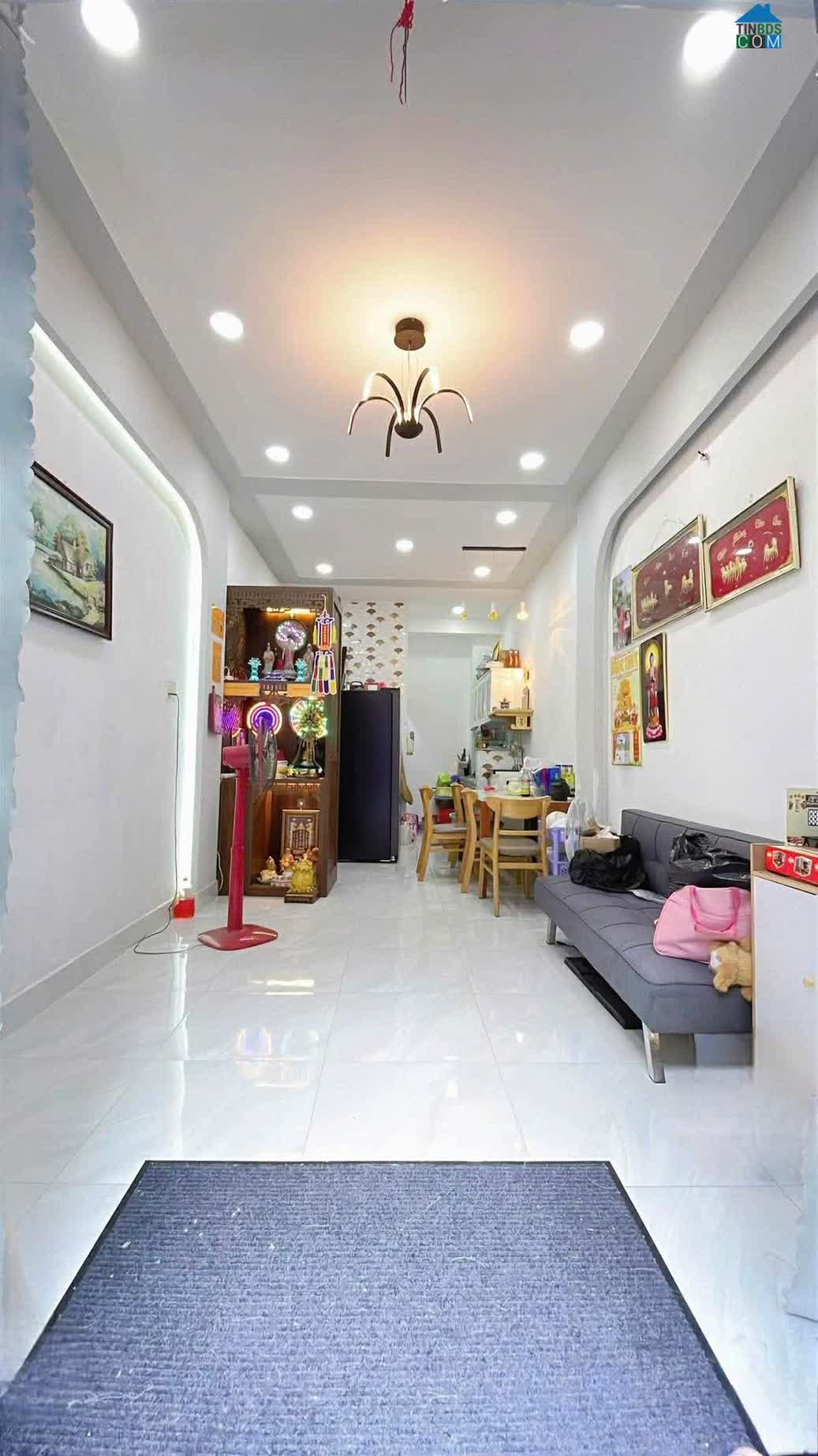 Ảnh Xe Hơi Đỗ Cửa Nguyễn Sơn 25M2 2 Tầng 2PN 2WC SHR Chỉ 3.79 Tỷ 0