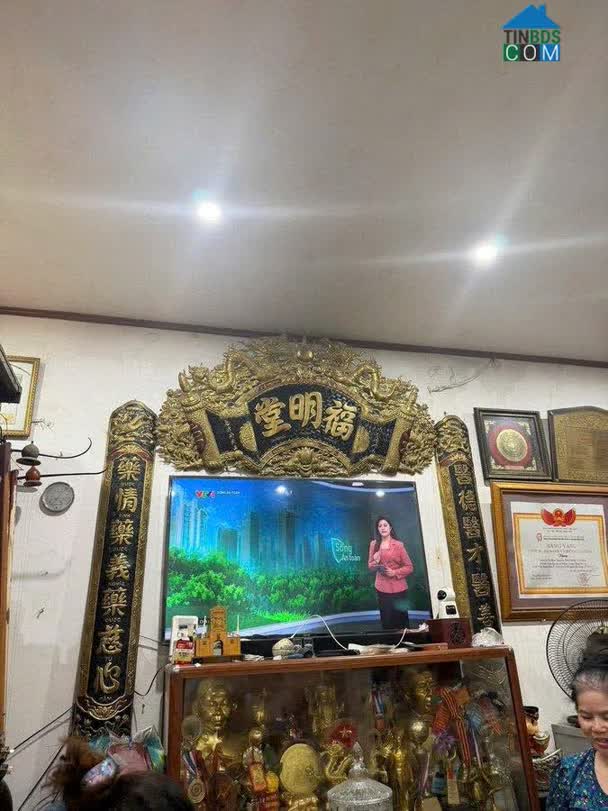 Ảnh Bán gấp nhà 3 tầng mặt phố Trần Hưng Đạo, 95m2, mặt tiền 5m, vị trí đẹp, kinh doanh tốt, giá 43 tỷ 0