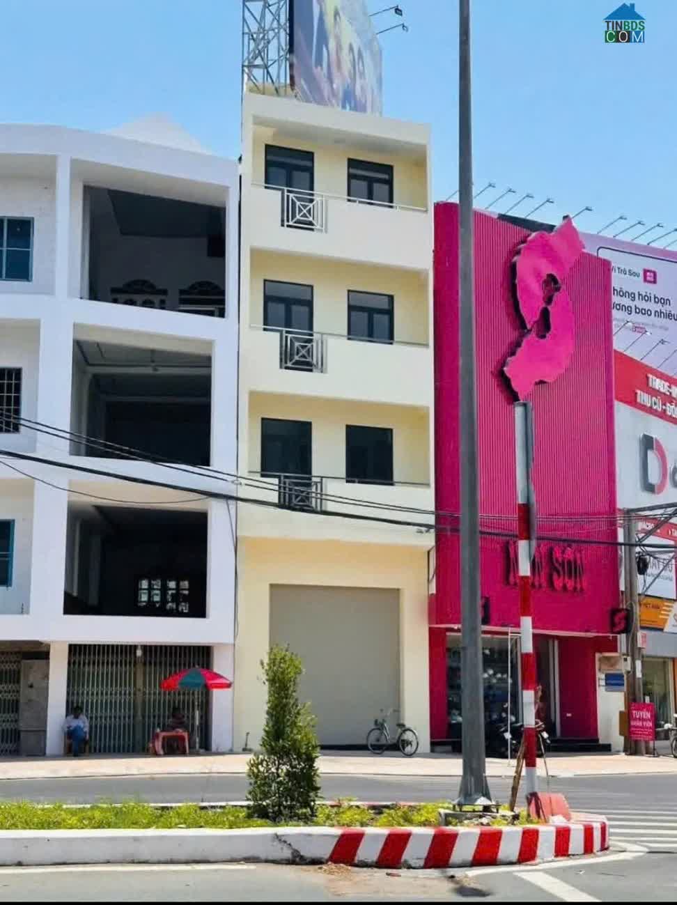 Ảnh Cho thuê nhà trệt 3 lầu mặt tiền Nguyễn Tri Phương KDC An Khánh Phường Tân An TP Cần Thơ 0