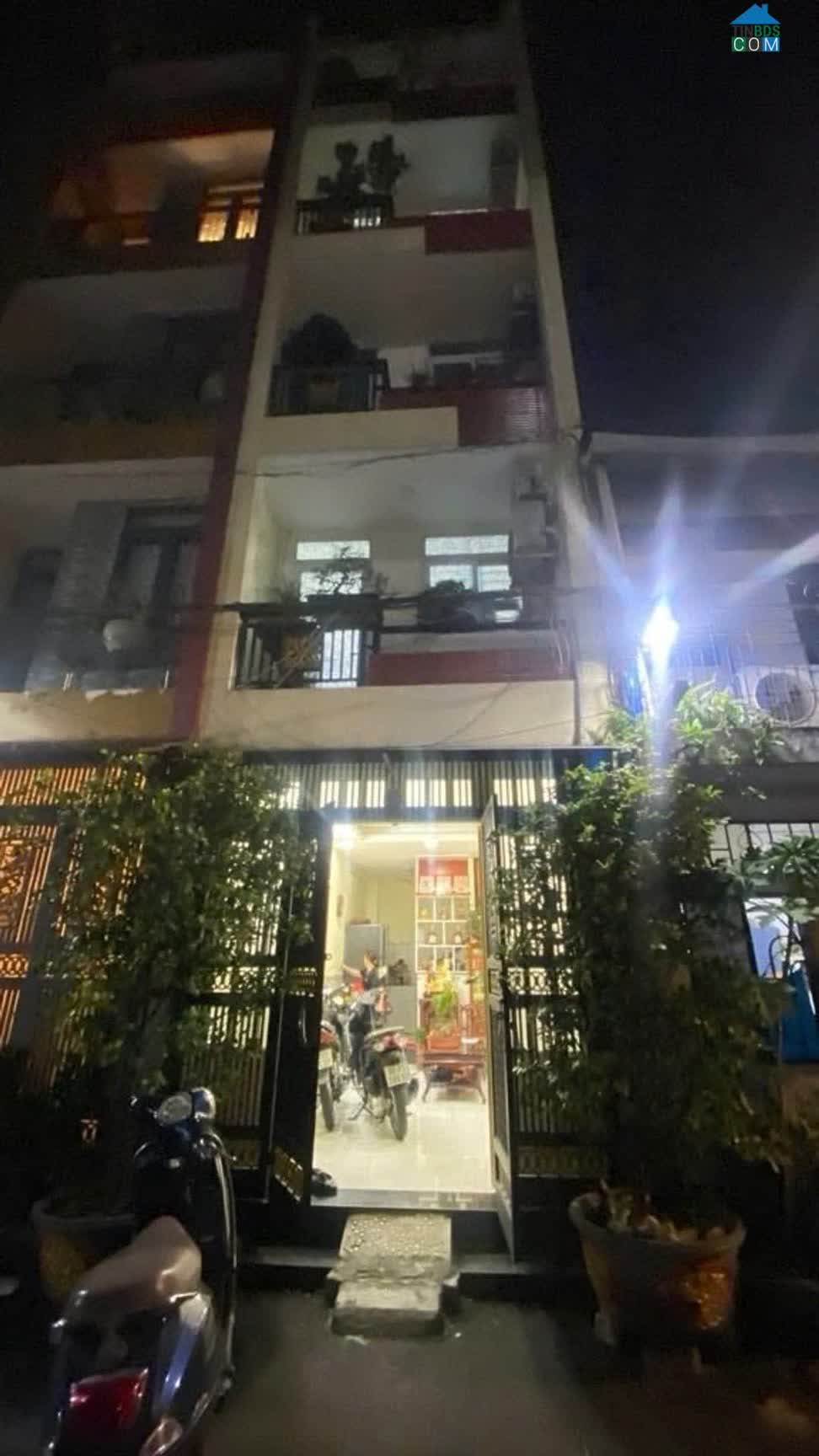 Ảnh Ngay Trung Tâm, Hẻm 8m, 35m2, CMTT Quận 3, 5 Tầng, Giá 9.X Tỷ 0