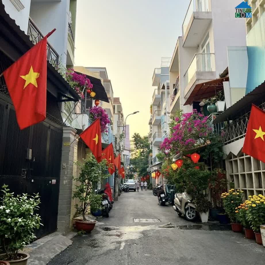 Ảnh Một căn nhà vừa đủ đẹp, vừa đủ riêng tư và đặc biệt rất tiện ở lâu dài - tại F4 Tân Bình. 0