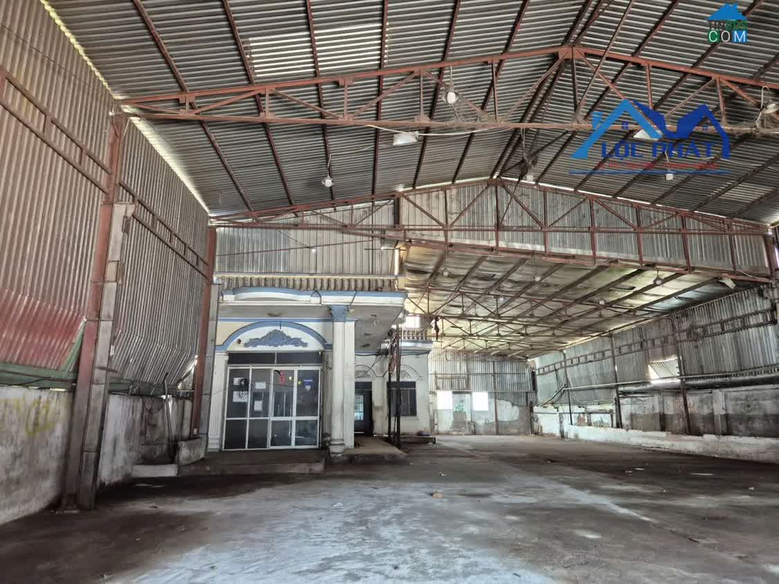Ảnh Cho thuê kho xưởng Phường Phước Tân 700m2 giá chỉ 22 triệu 0