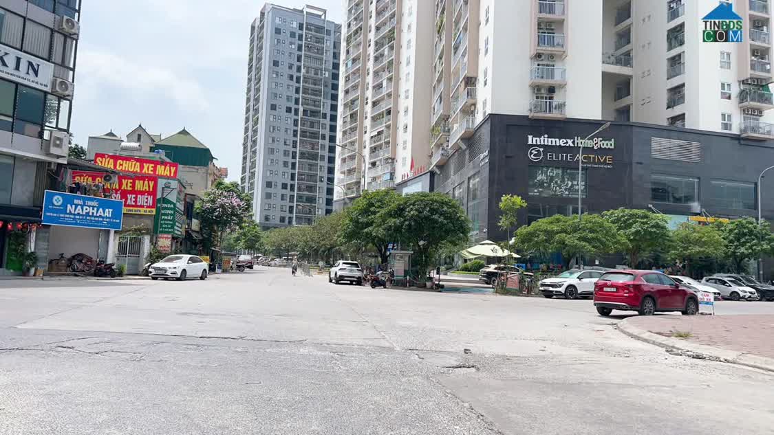Ảnh Nhà Nguyễn Văn Cừ 105m, 8t, Mt5.5m, Nở Hậu, Thang Máy, 3 Ô Tô Tránh, Gần #chungcưberriver. 0