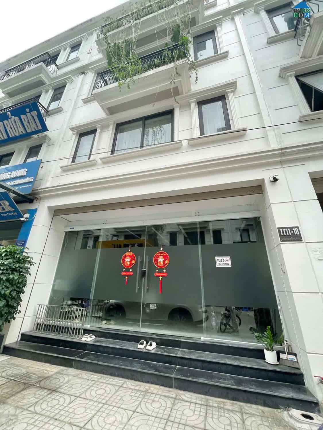 Ảnh Cho thuê nhà Nguyên căn 90m2 5 tầng mtien 6m trung tâm Trâu Quỳ, Gia Lâm đường 11m 0