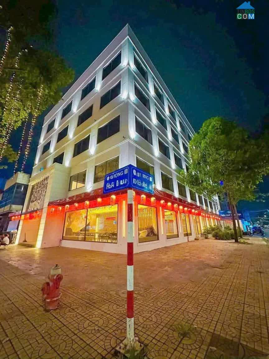 Ảnh Cho thuê toà nhà góc 2 mặt tiền - Vi trí siêu Vip Đại Lộ Hoà Bình, Cần Thơ 0