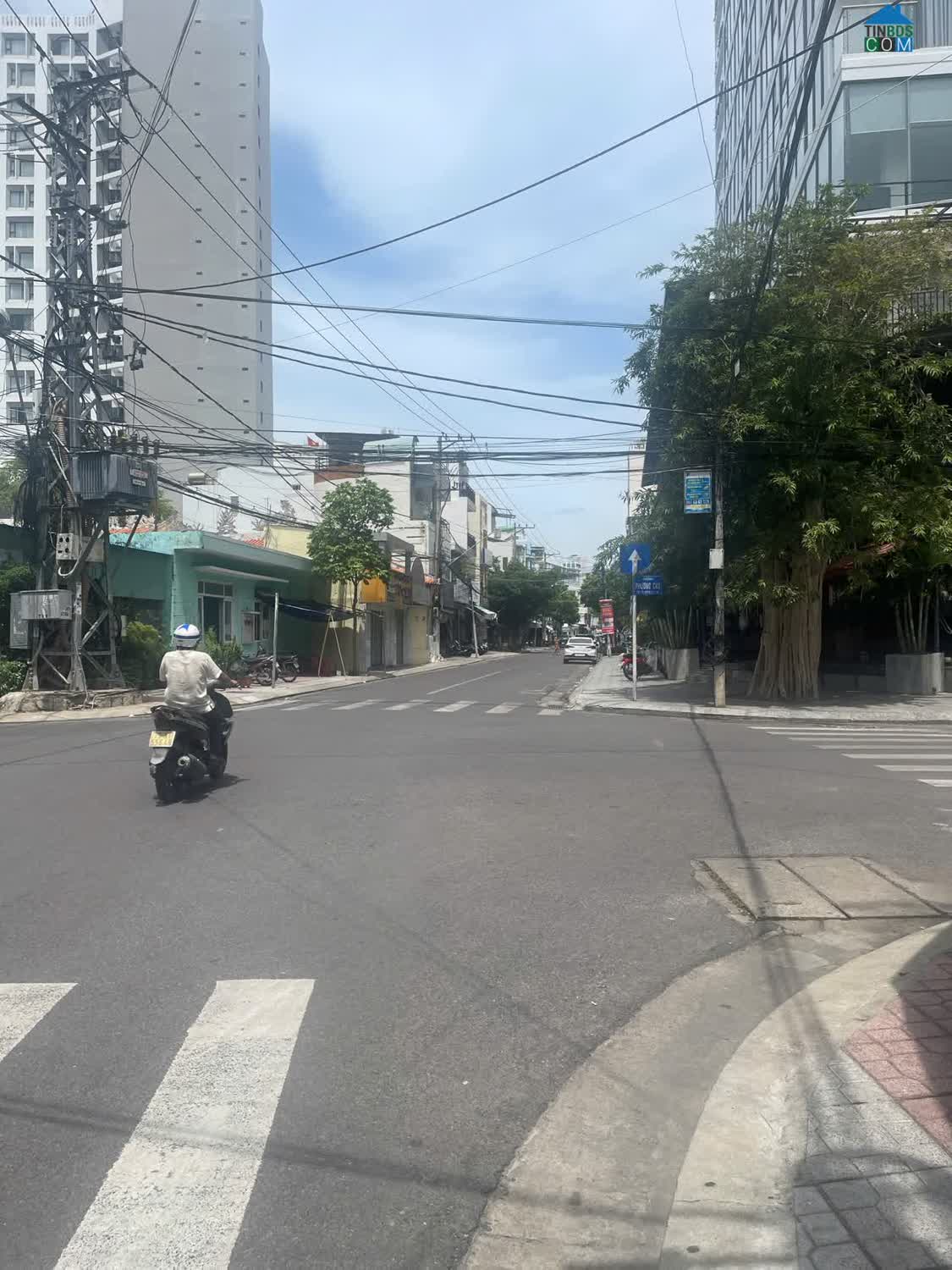 Ảnh Bán căn nhà góc diện tích lớn Hoàng Văn Thụ,Nha Trang, ngang 12m, vị trí đẹp 0