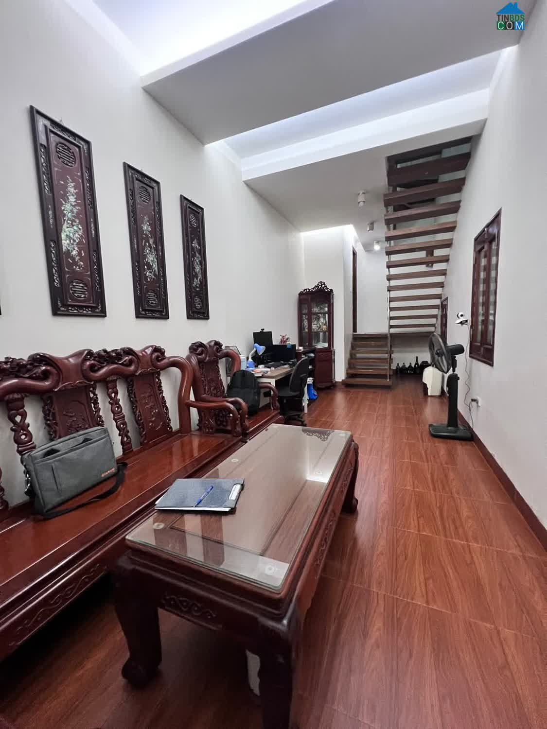 Ảnh Bán nhà ngõ 135 Trần Hữu Tước, DT 38m, 4 tầng mới, MT 9m, giá 8.9 tỷ. 0