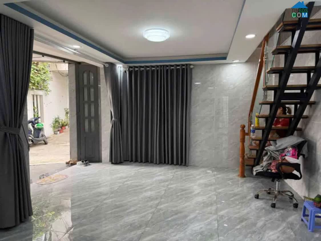 Ảnh bán nhà đẹp vào ở ngay quận Tân Phú với giá chỉ nhỉnh 5 tỏi 0