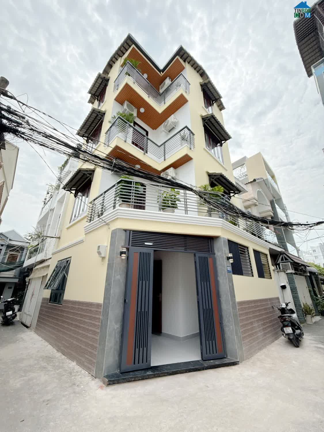 Ảnh Nhà Góc 2 Mặt Tiền – Vị Trí Siêu Đẹp – 9.6 Tỷ - HH 1% Nhờ Ace Giới Thiệu. Lh:0938288389. 0
