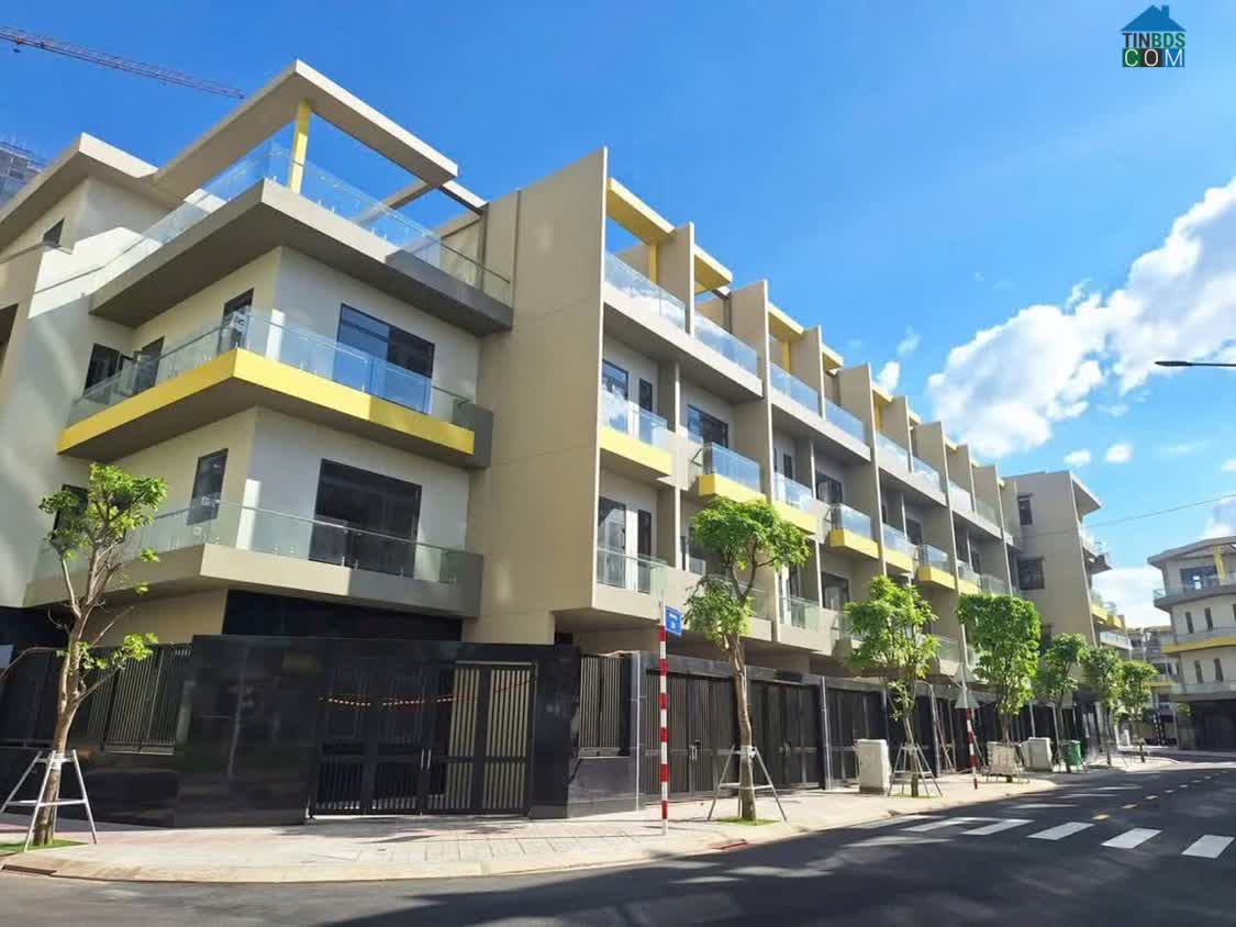 Ảnh Chỉ từ 3,5 tỷ, sở hữu nhà phố mặt tiền, không gian sống tiện nghi giữa khu dân cư phát triển. 0