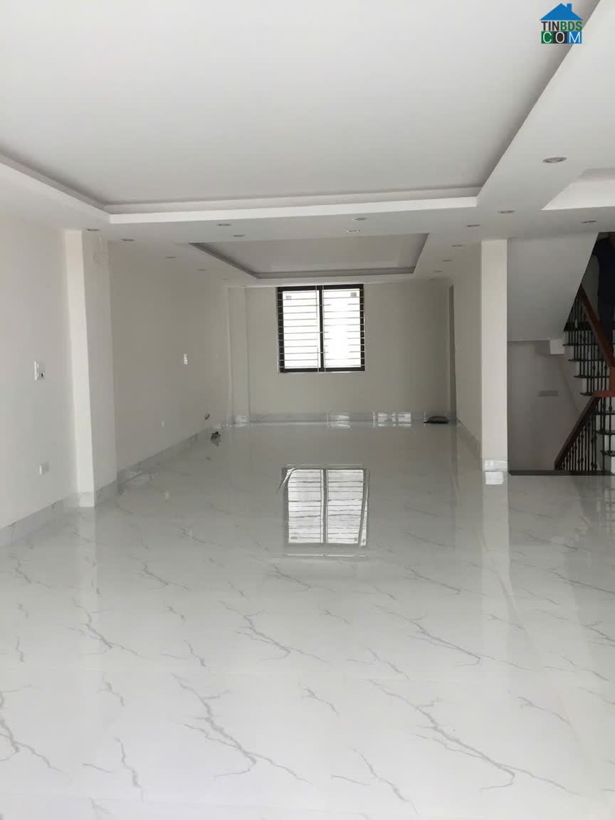 Ảnh Cho thuê nhà Nguyên căn mặt phố trung tâm Trâu Quỳ/Gia Lâm 80m2 mtien 10m đường 22m 0