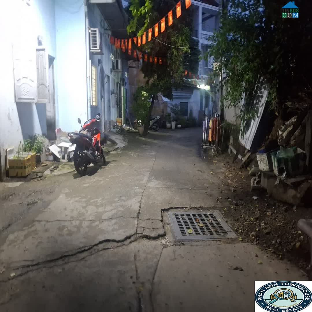 Ảnh Nhà mặt tiề.n Chợ Phước Bình cạnh Đỗ Xuân Hợp. Đất vuông đẹp, chỉ có 12 đồng. 0