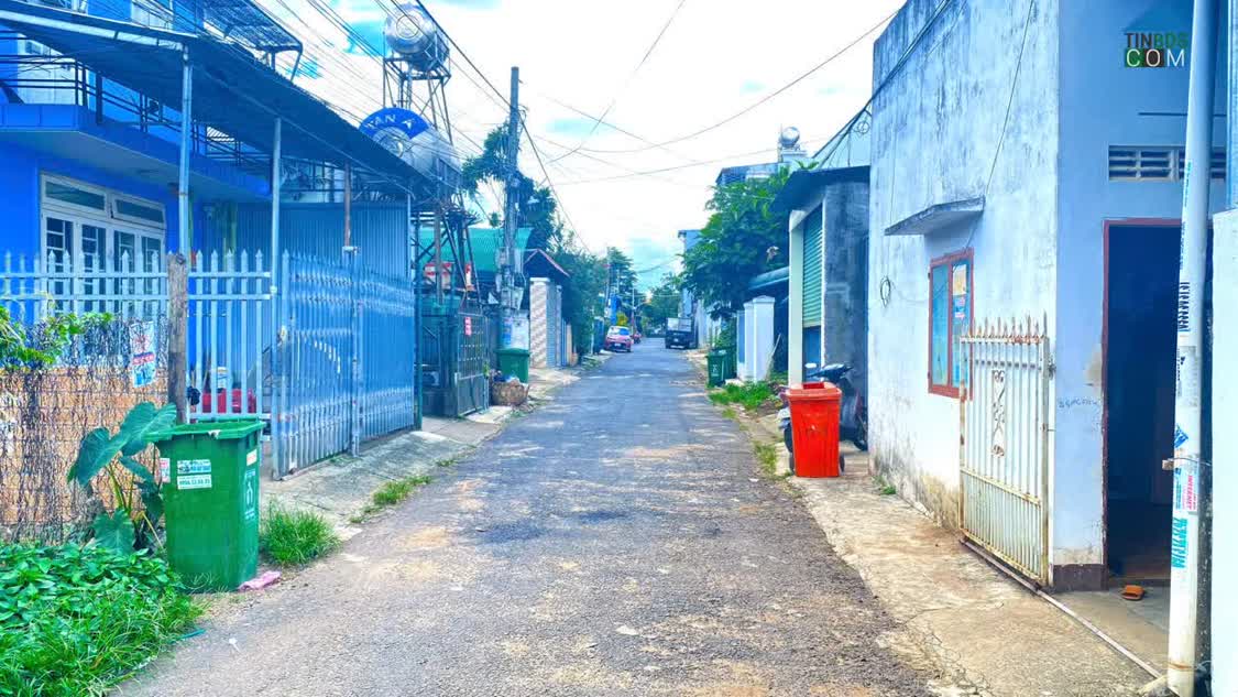 Ảnh Bán nhà kèm 10 phòng trọ, mặt tiền trung tâm đức trọng, lâm đông 0