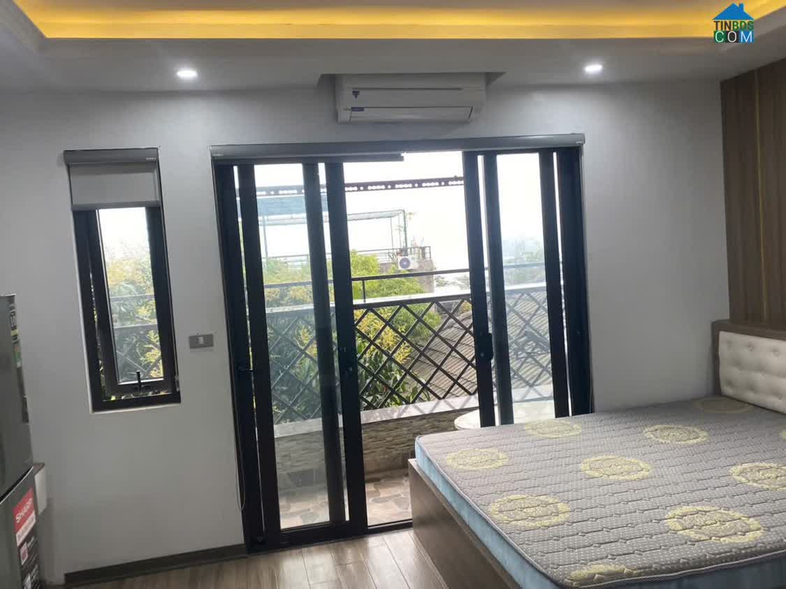 Ảnh Cho thuê Căn Chung cư mini giá rẻ tại Ngõ 193 Trích Sài. Ban công View toàn mặt Hồ Tây. Chỉ 6.5tr 0