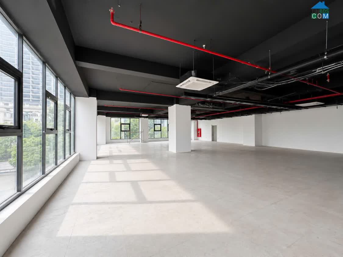 Ảnh Cần cho thuê 1200m chân đế tại Trung Kính, hoạt động 24/7, kinh doanh mọi mô hình, sẵn bàn giao 0