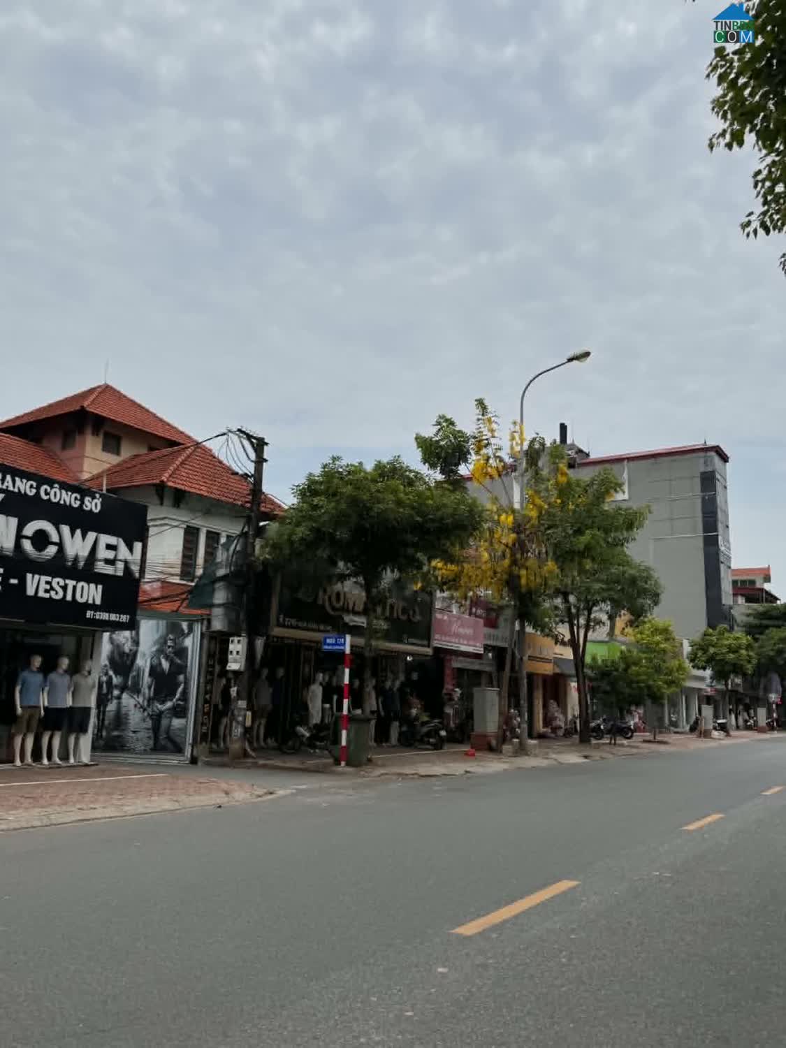 Ảnh Cho thuê nhà mặt phố Ngô Xuân Quảng 200m2 mt 18m đường 30m vỉa hè 5m siêu kinh doanh 0