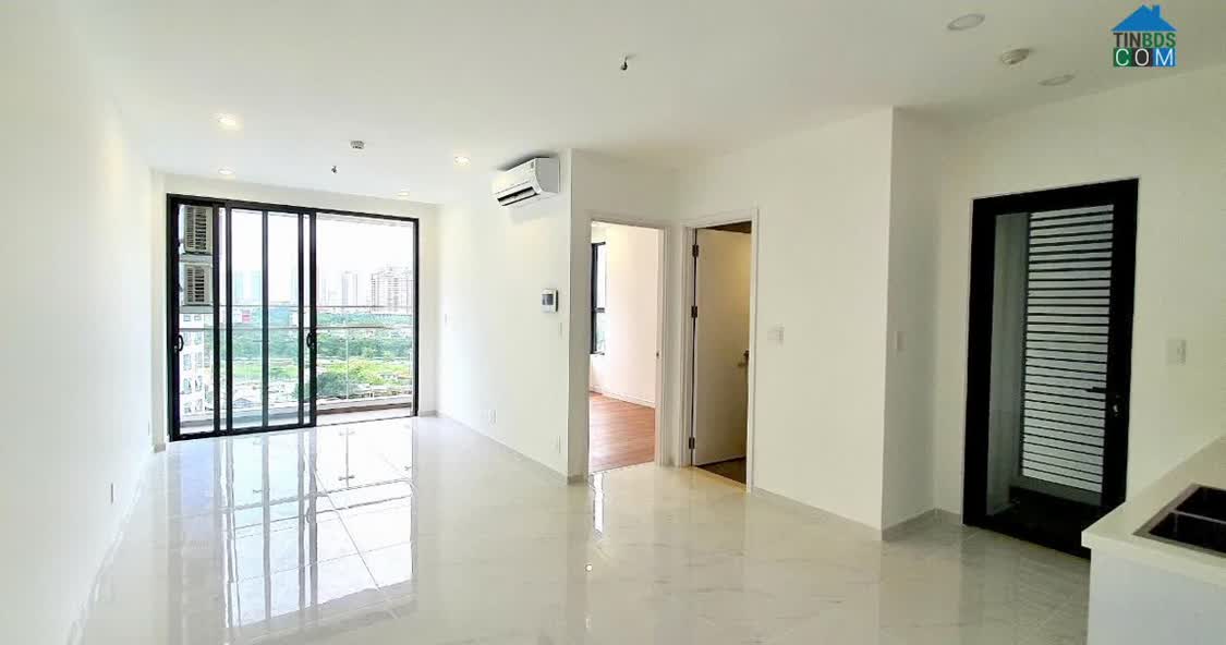 Ảnh Bán căn hộ DLusso 1 phòng ngủ, tầng trung, nhà cơ bản dễ thiết kế, sổ sẵn công chứng nhanh gọn 0