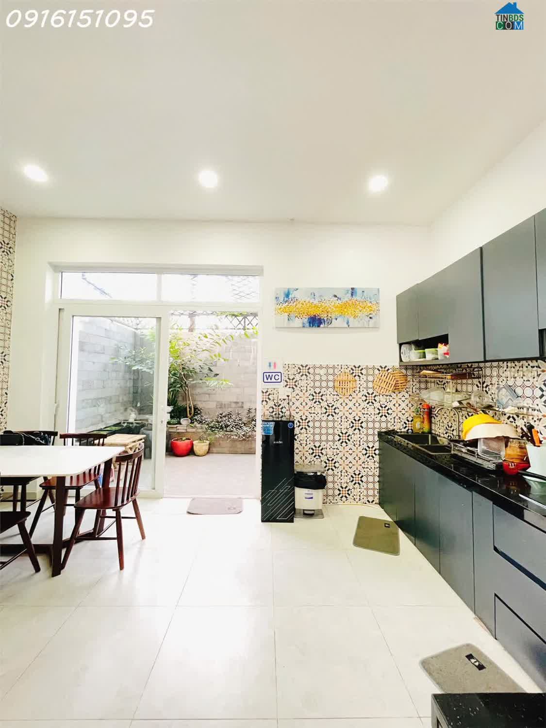 Ảnh Cho thuê nhà nguyên căn, 1 trệt 2 lầu 1 sân thượng 80m2 0