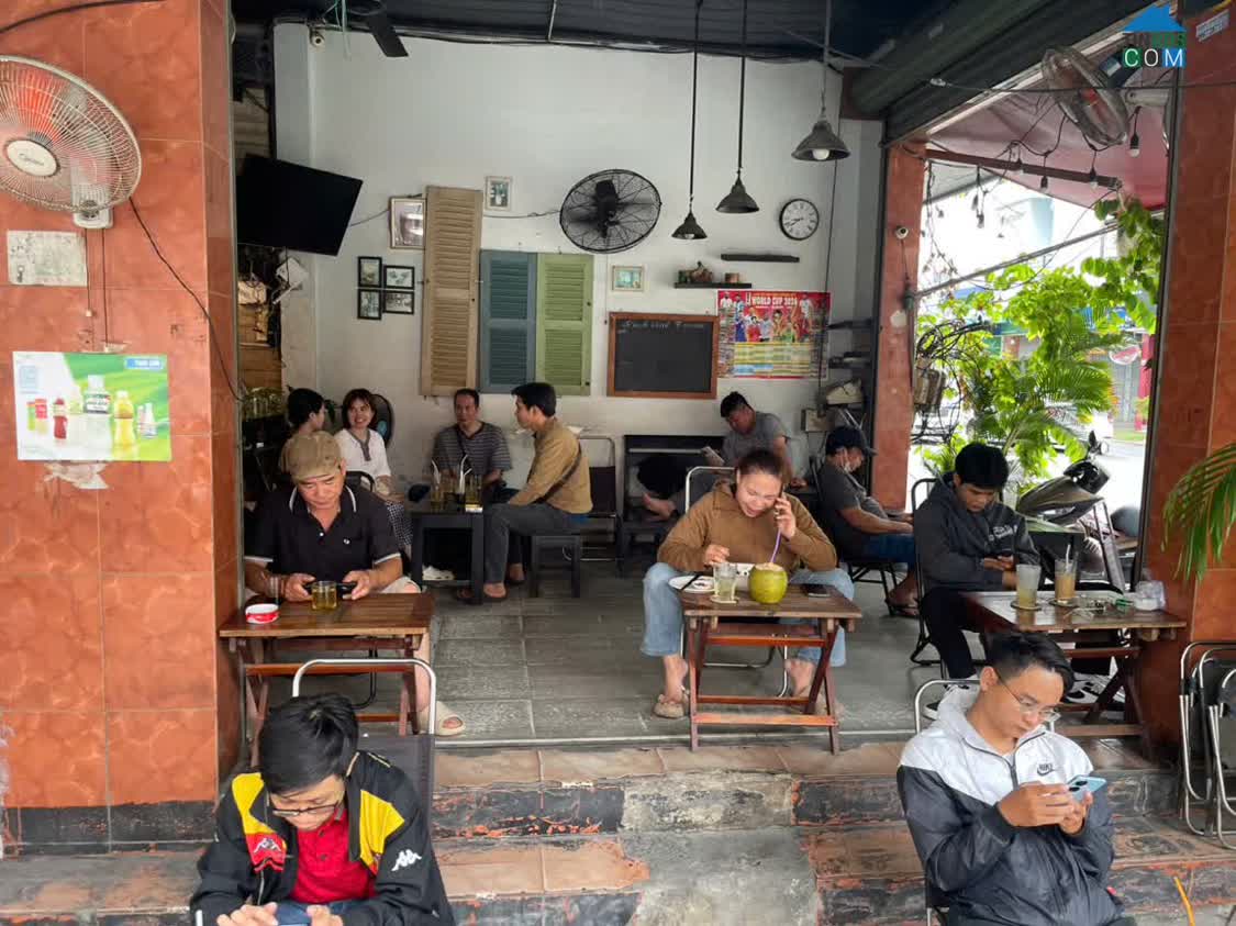 Ảnh Do có việc riêng không trông coi quán được nên sang lại quán Cafe góc 2 mặt tiền 0