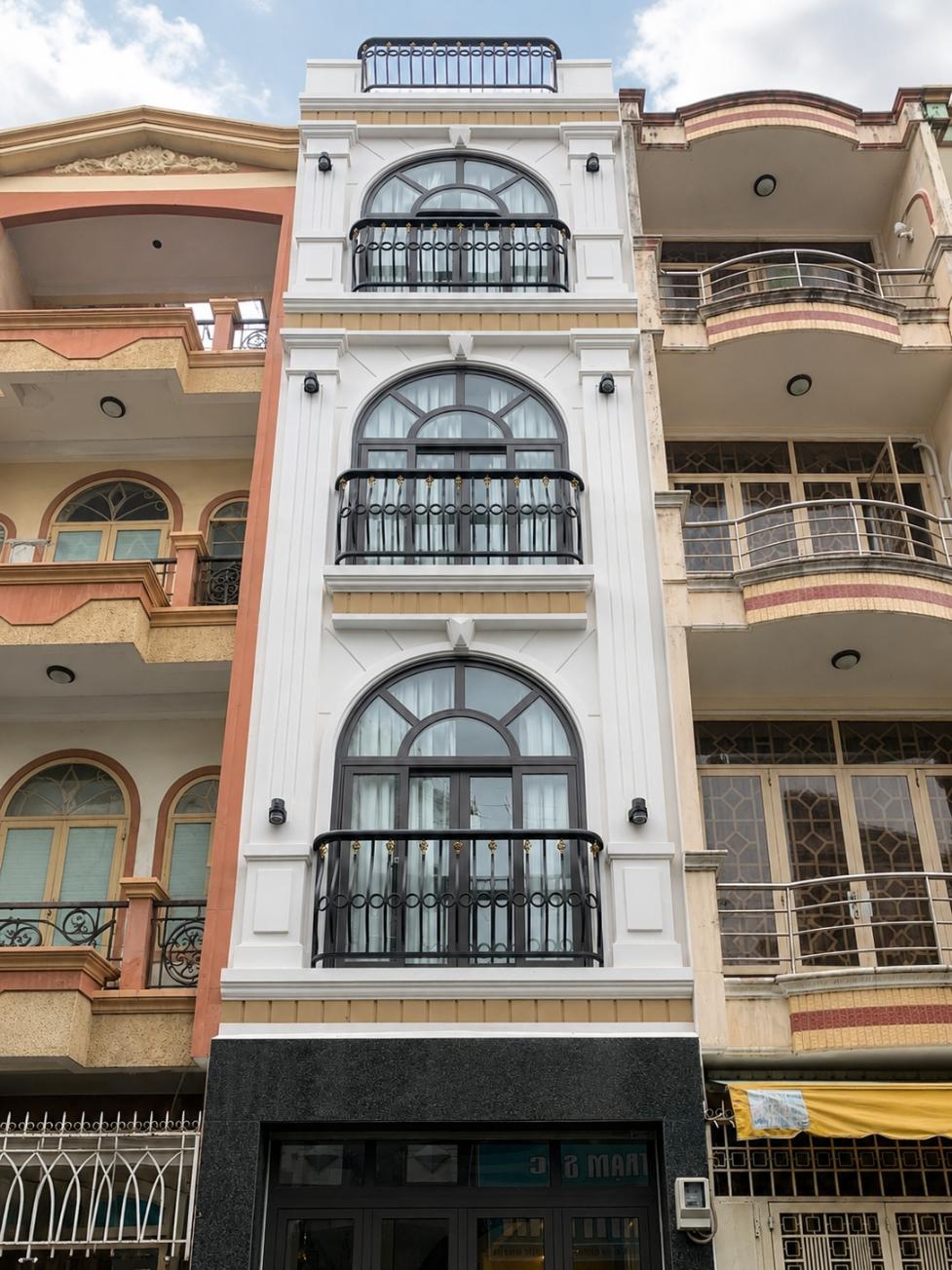 Ảnh Nhà 4 tầng cho gia đình đông người, Phú Nhuận, hẻm xe tải thông thoáng, tặng FULL NỘI THẤT CAO CẤP 0