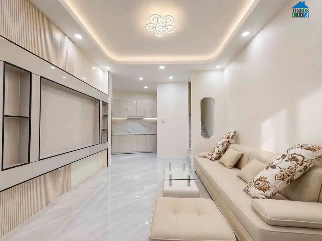 Ảnh Căn Góc Sát Hẻm Xe Hơi - Lý Chính Thắng - Q3- 3 Tầng Mới Đẹp - 2PN - 31M2 Nhỉnh 7 Tỷ 0