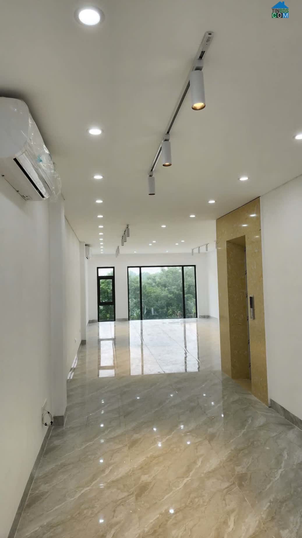 Ảnh Trung tâm Trâu Quỳ,Gia Lâm cho thuê nhà 5 tầng thang máy 62m2 mtien 6m đường 40m 1