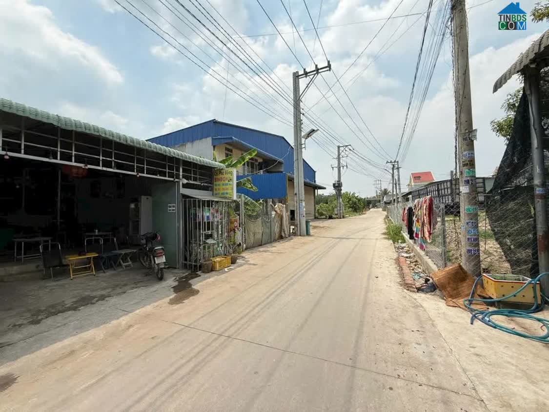 Ảnh Bán đất (7,9x25m) tặng nhà tiền chế nằm gần chợ bà lát giá 680 Triệu ! 2