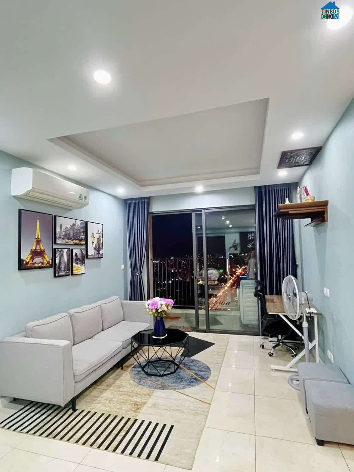 Ảnh BÁN CĂN 2PN Vinhomes D'capitale - TÒA C3 đẹp bc Đông Nam full đồ giá 8.9 tỷ 0