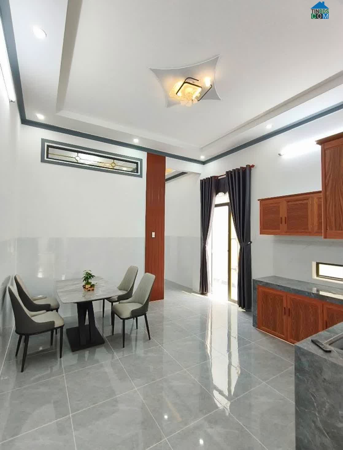 Ảnh Thanh Lý Nhà Cấp 4 Cắt Lỗ ( 5x16m ) - Gần Chợ Bình Chánh Giá 680Triệu 0