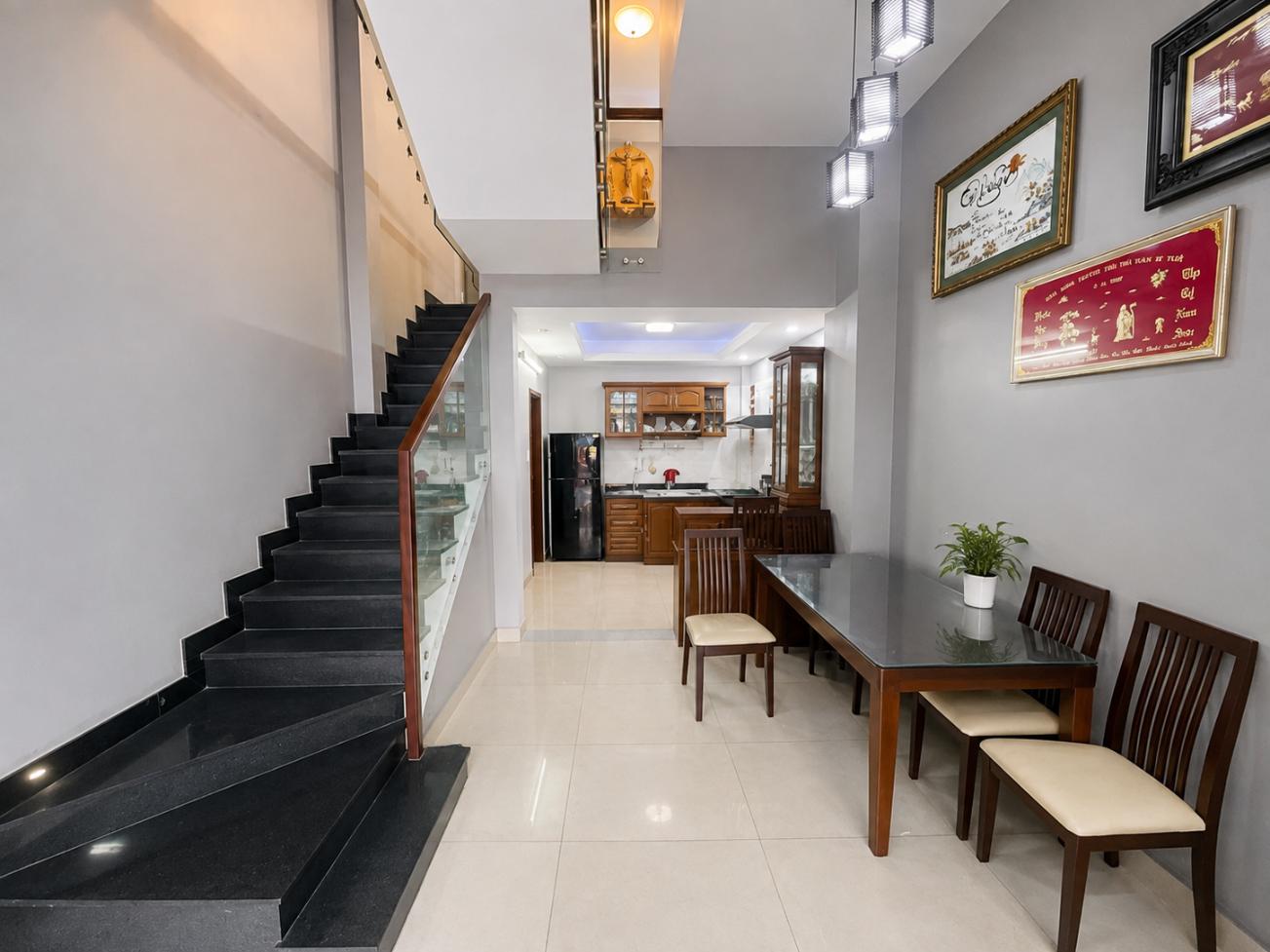 Ảnh Nhà 4 tầng hẻm xe tải quận 10, đường Tô Hiến Thành Hẻm, giá SỐC chỉ nhỉnh 11 tỷ 0