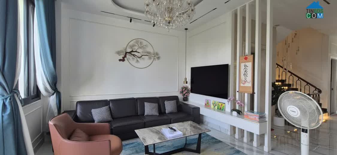 Ảnh Bán nhà 6 tầng có thang máy nội thất cao cấp - Khu Vinhomes Quận 9 0