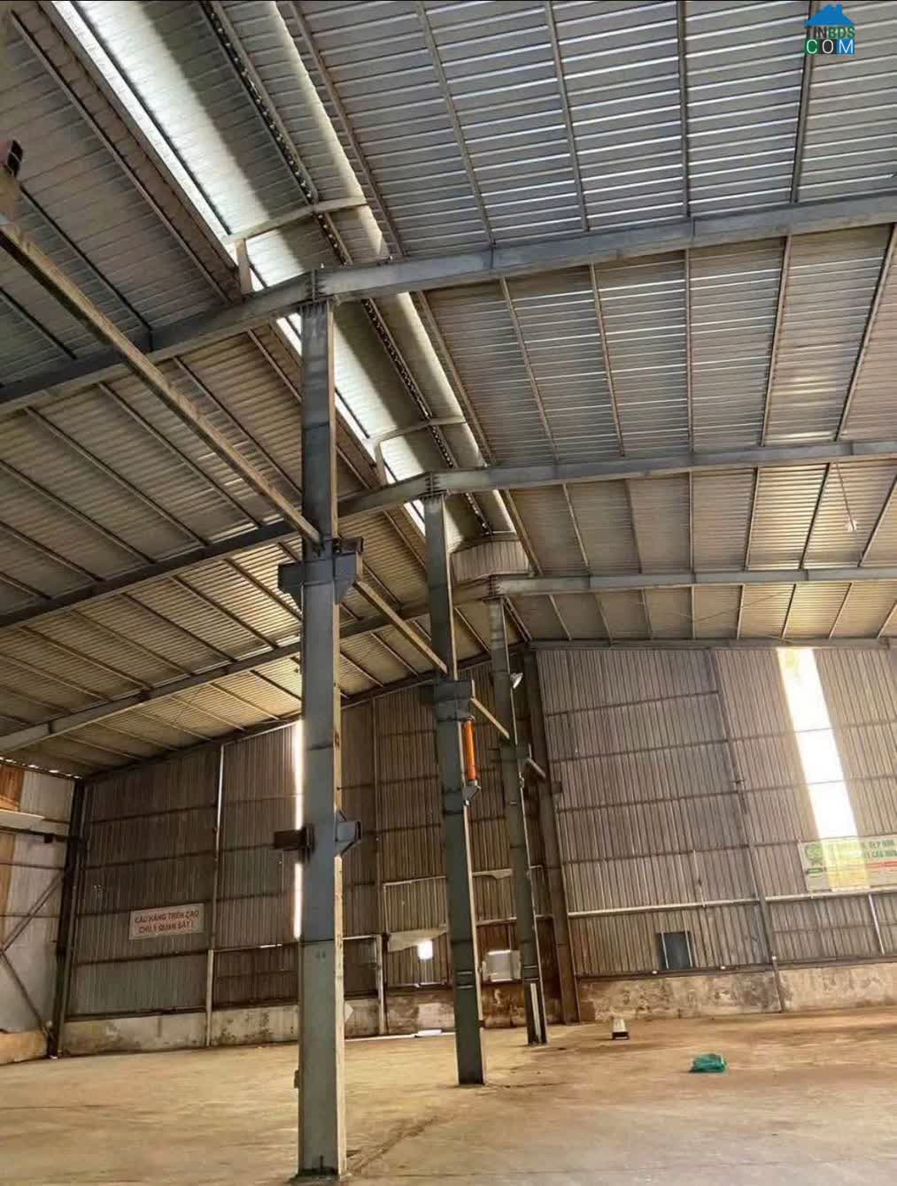 Ảnh CHO THUÊ KHO XƯỞNG 900m2 Tại CẦU DIỄN, HÀ NỘI – Đường Xe Tải 10 Tấn 0