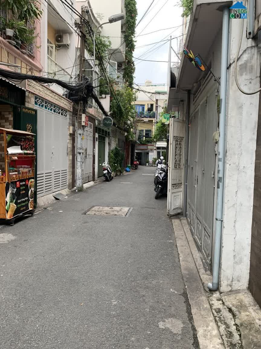 Ảnh Nhà vị trí cực đẹp Phú Nhuận, trục đường Phan Đình Phùng, hẻm ô tô, chủ bán gấp 0