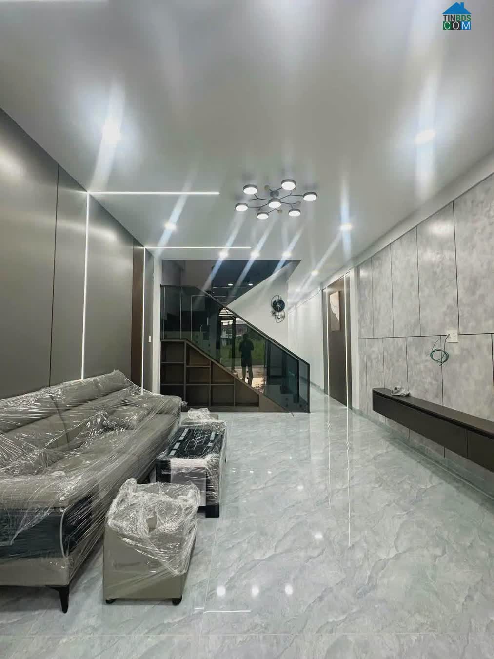 Ảnh Bán nhà 1 trệt 1 lầu -(4,5x25m) gần trường đại học Văn Hiến Bình Chánh Giá 1 Tỷ 190Tr 0