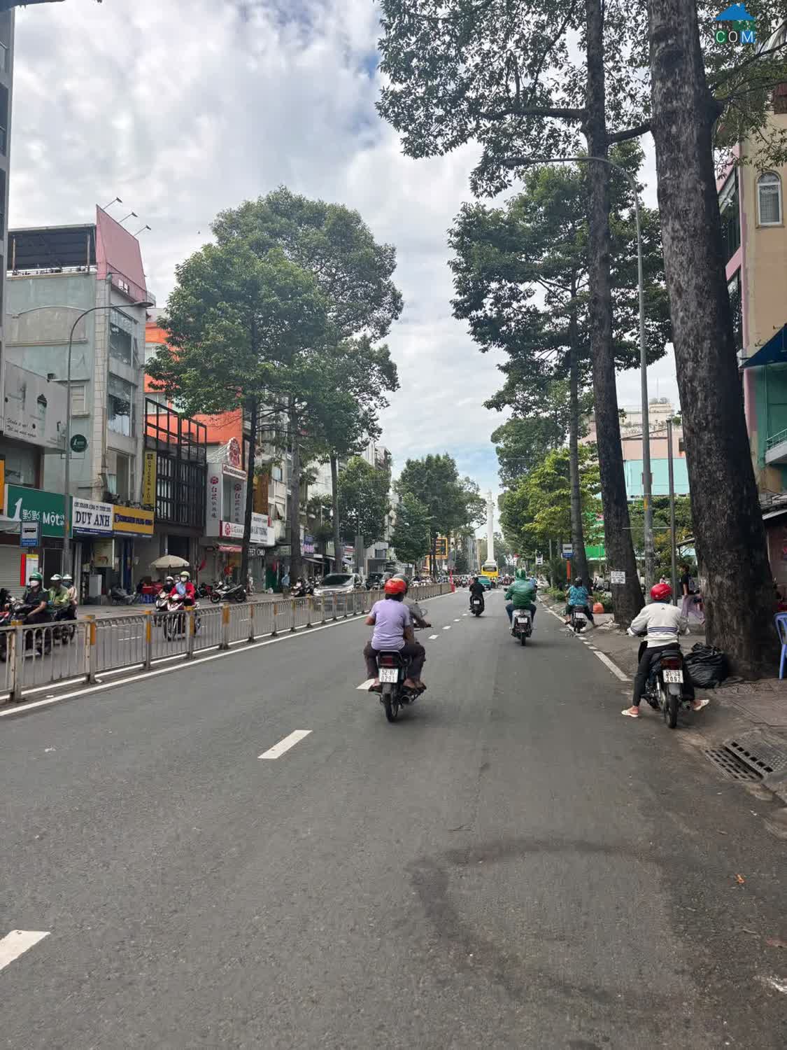 Ảnh Bán Gấp Mặt Tiền Nguyễn Tri Phương, P4, Quận 10. 0