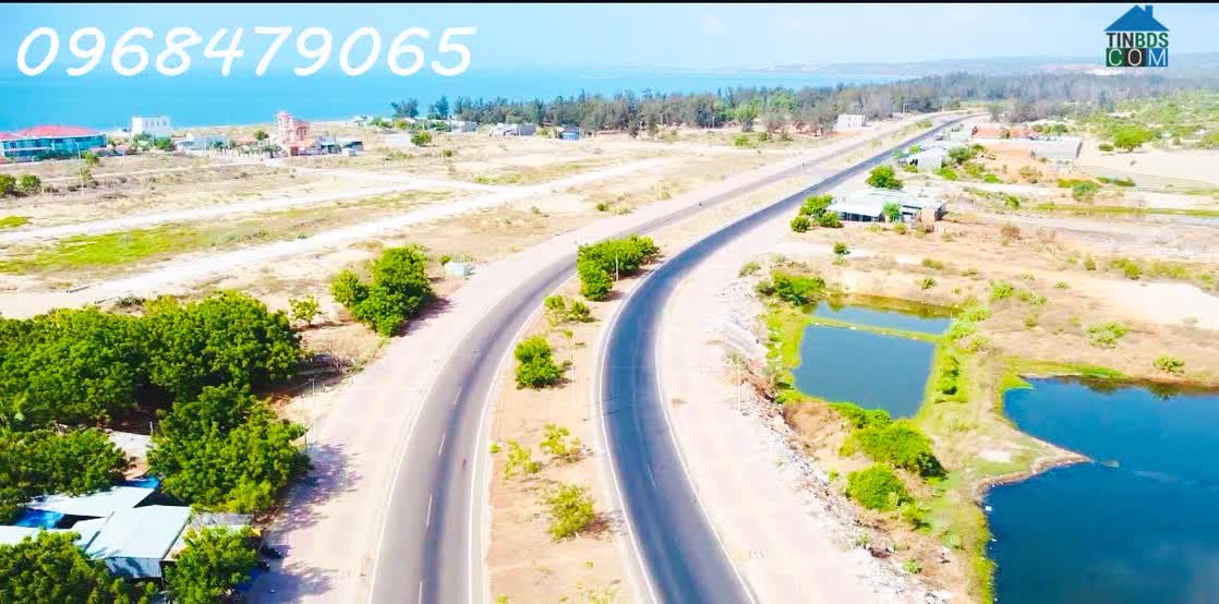 Ảnh Chính chủ cần bán lô đất thuộc dự án Seaside, làn 2 đối diện trường THCS Hòa Phú 0